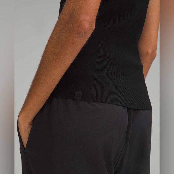 Lululemon Lightweight Ribbed Knit Tank Top Black in M - Picture 4 of 15